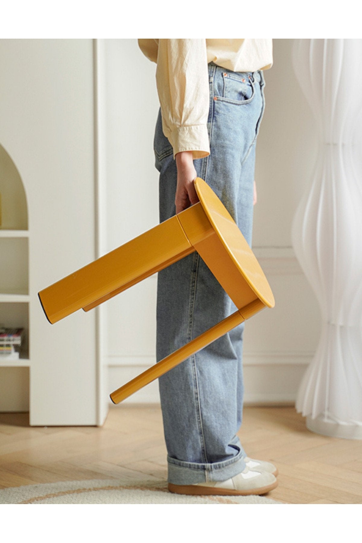 Alexander Yetişkin Yan Sehpa-Sarı